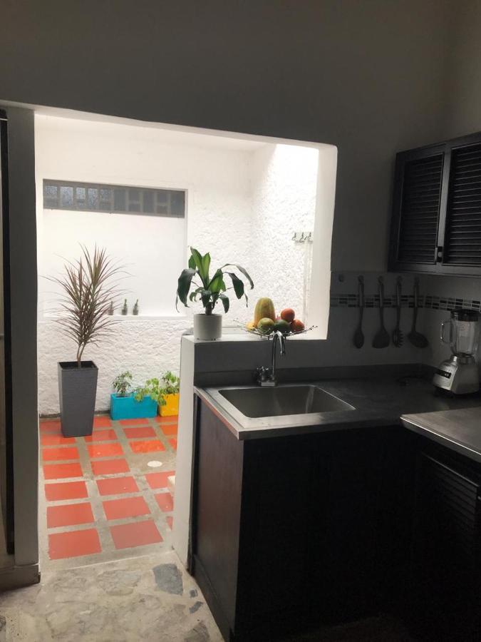 Vip Apartasuites Rosales Медельин Экстерьер фото