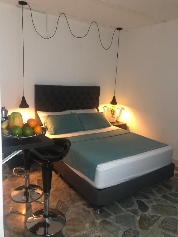 Vip Apartasuites Rosales Медельин Экстерьер фото