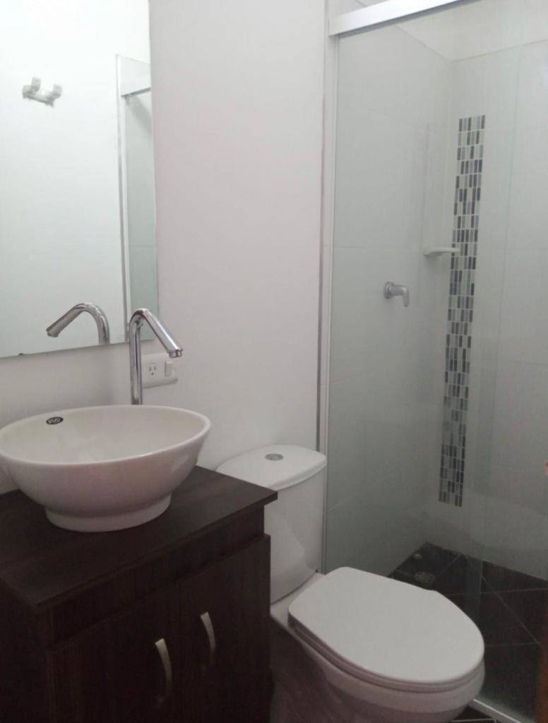 Vip Apartasuites Rosales Медельин Экстерьер фото