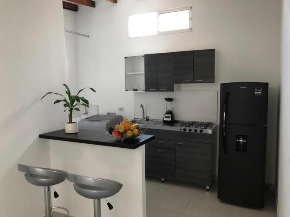 Vip Apartasuites Rosales Медельин Экстерьер фото