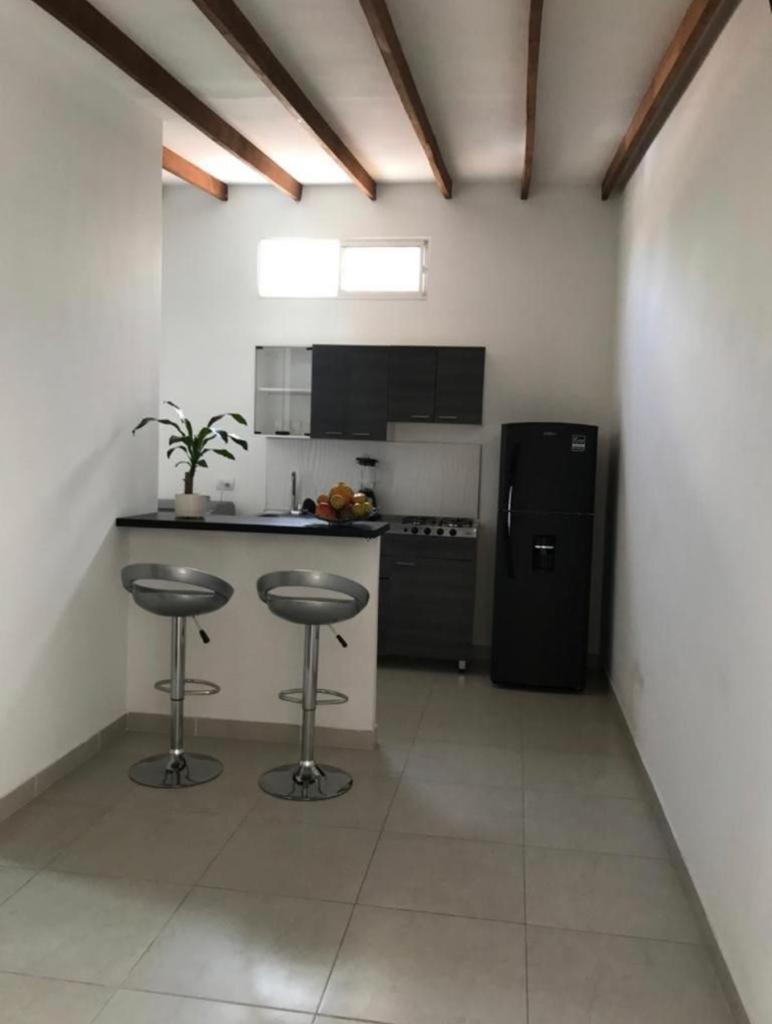 Vip Apartasuites Rosales Медельин Экстерьер фото