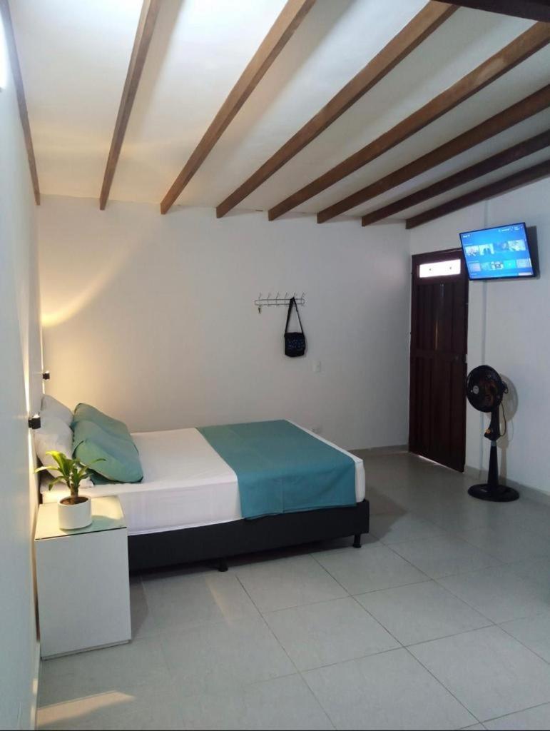 Vip Apartasuites Rosales Медельин Экстерьер фото