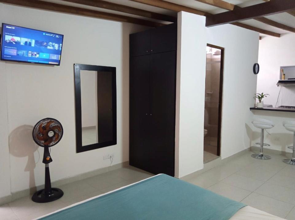 Vip Apartasuites Rosales Медельин Экстерьер фото
