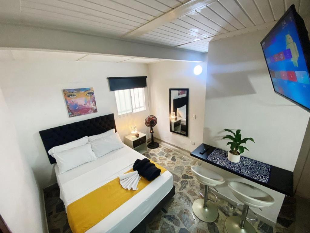 Vip Apartasuites Rosales Медельин Экстерьер фото